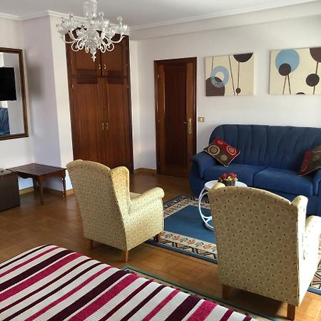 Hostal Juan Росаль Экстерьер фото