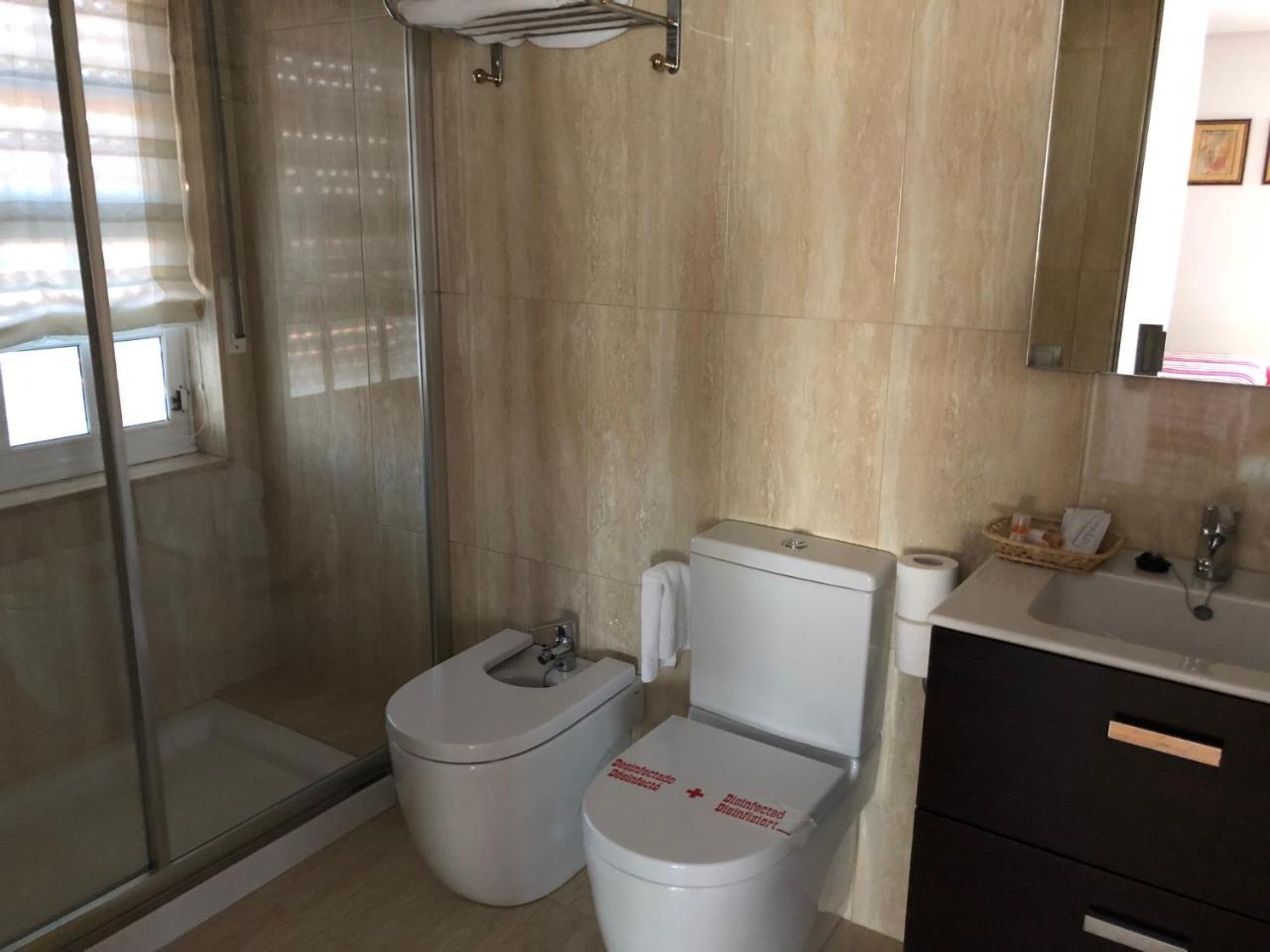 Hostal Juan Росаль Экстерьер фото