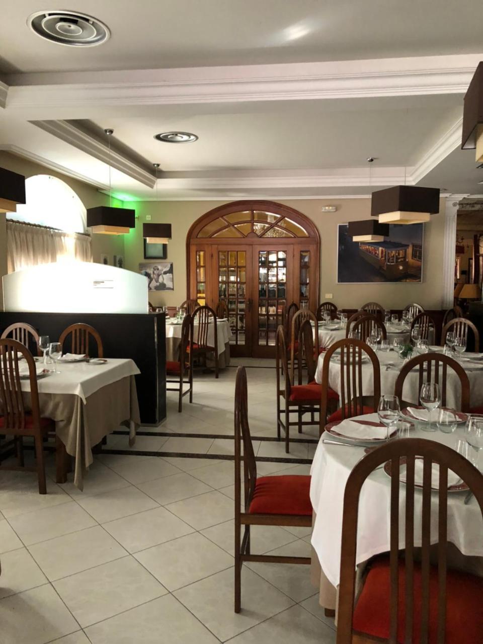 Hostal Juan Росаль Экстерьер фото